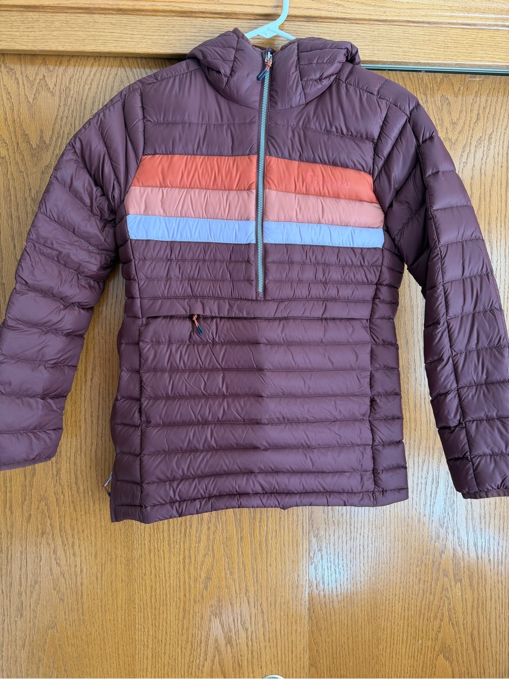 Women’s X Small Quilted Hooded Pullover Jacket in Plum with Color-Block Stripes